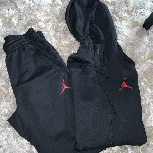 all black jordan tracksuit